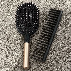 Dyson Detangling Comb & Paddle Brush Set